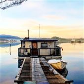 Strahan Houseboat
